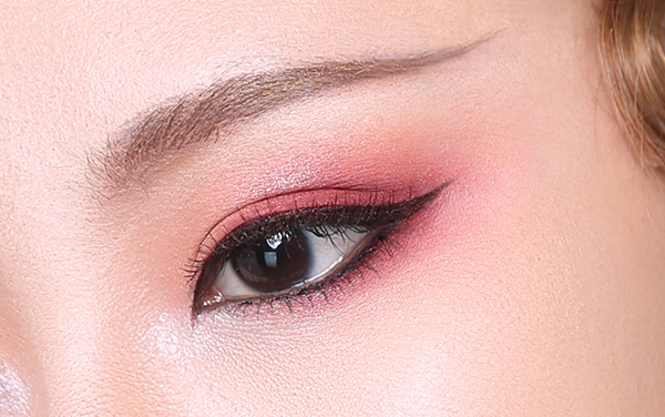 素颜半身图 妆后2张图截图 (2).jpg