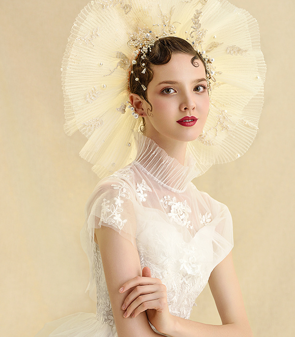 1623379668429978dquh.jpg 白纱组15号 上海2018春季形象设计创意二班 《纱画甜园》.jpg