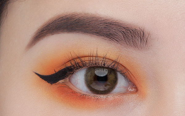 第四步 画眼线.jpg