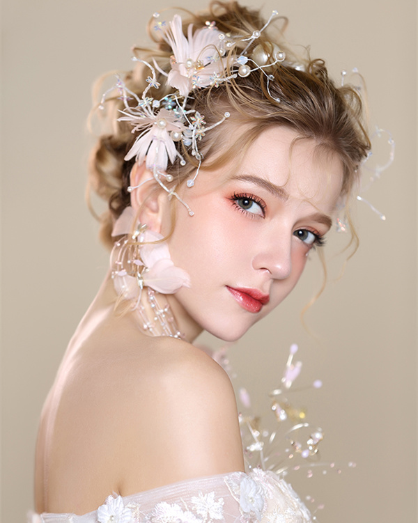 白纱组5号 北京2018春季形象设计影视人物造型二班 《蝴蝶自来》.jpg