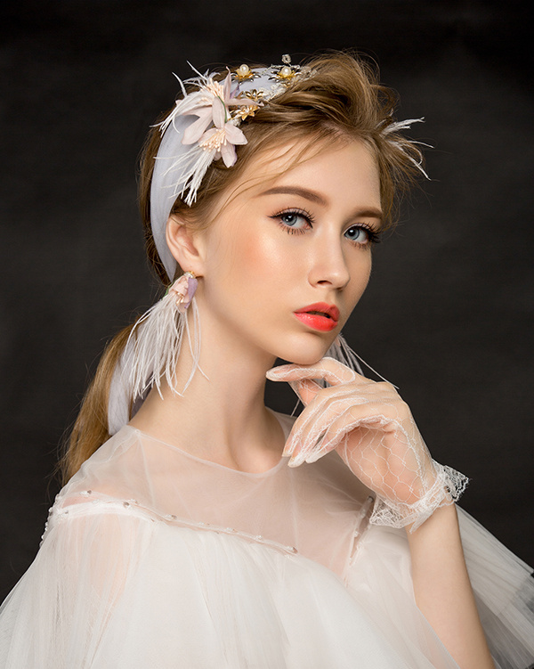 白纱组18号 成都2018春季形象设计与艺术创意二班 《仙灵》.jpg